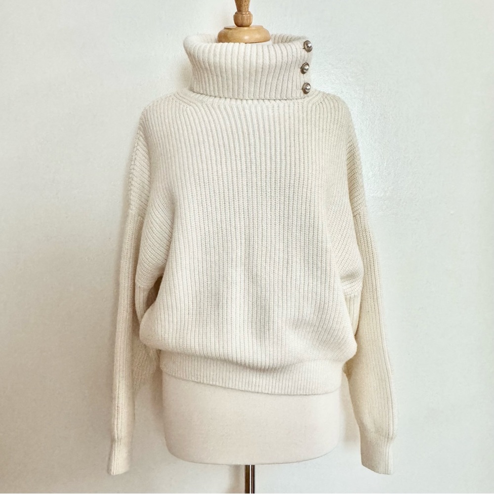 H&M Cream Ribbed Turtleneck Sweater